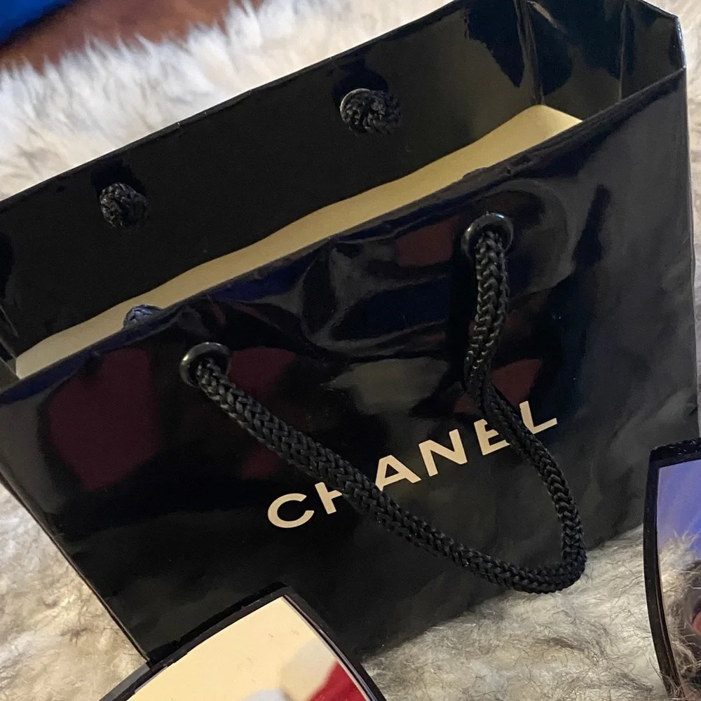 CHANEL Dual powder Blush Set in 99 rose petals & 87 emotion colors